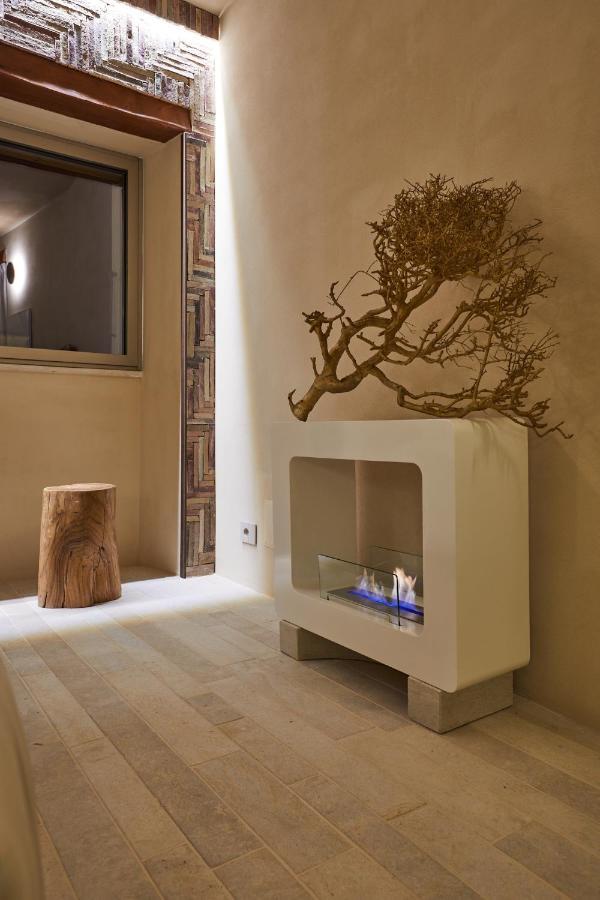 One Suite San Marino Bagian luar foto