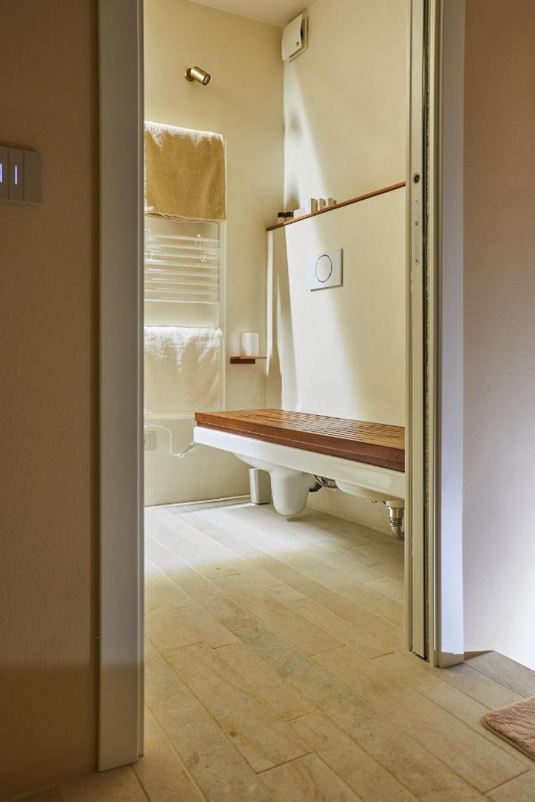 One Suite San Marino Bagian luar foto